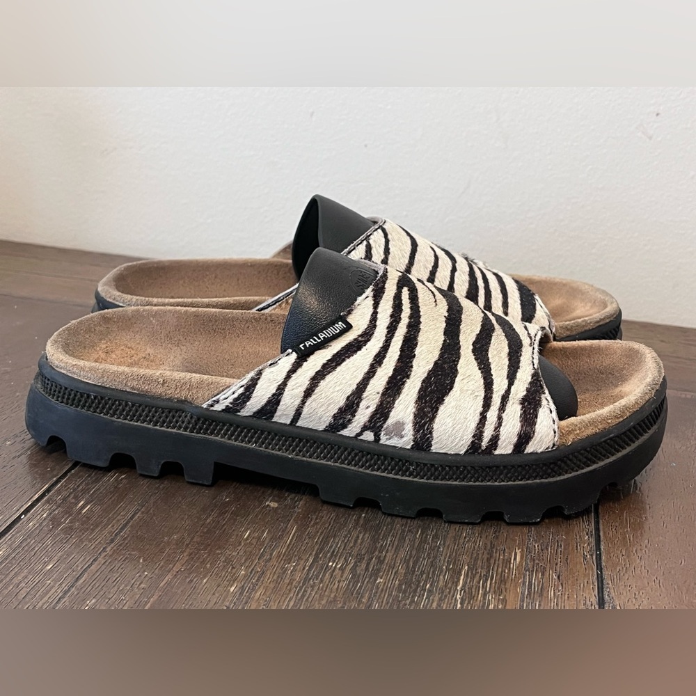 Palladium Zebra Slides Womens size 7 - Picture 7 of 10